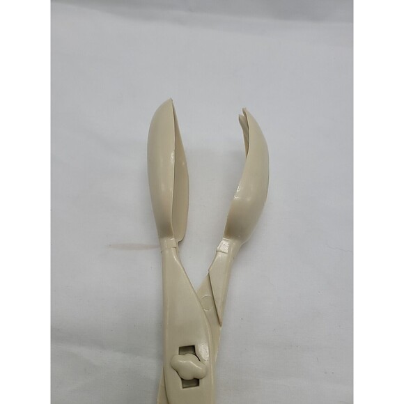 Mid Century Salad Tongs Hard Plastic Beige Color 11”  Hong Kong - Picture 4 of 16